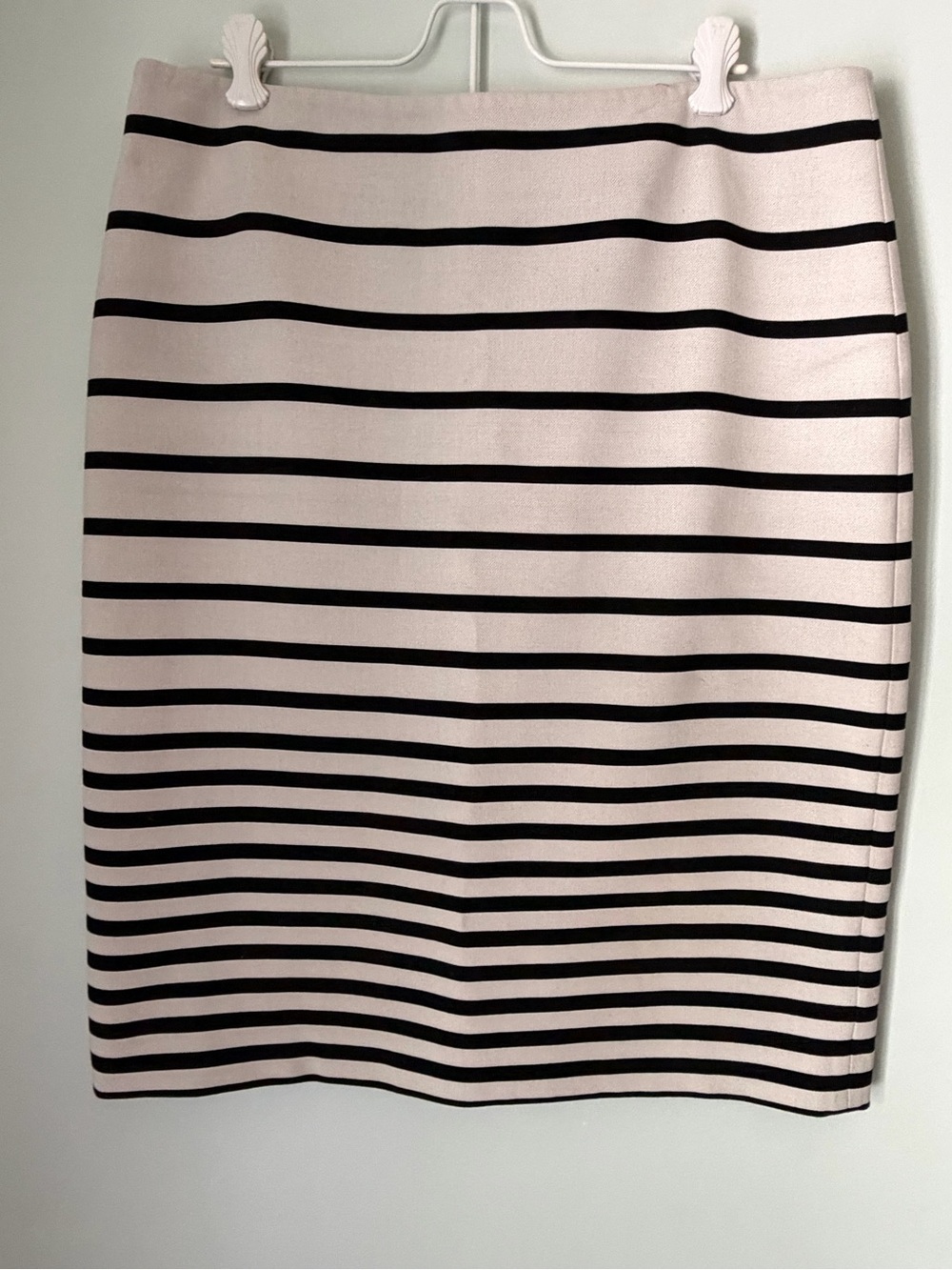 Halston Heritage Black Ivory Striped Pencil Skirt Size 10 Knit Career Midi